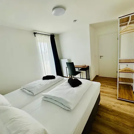 3br Close To Munich & Airport Apartment Oberschleissheim
